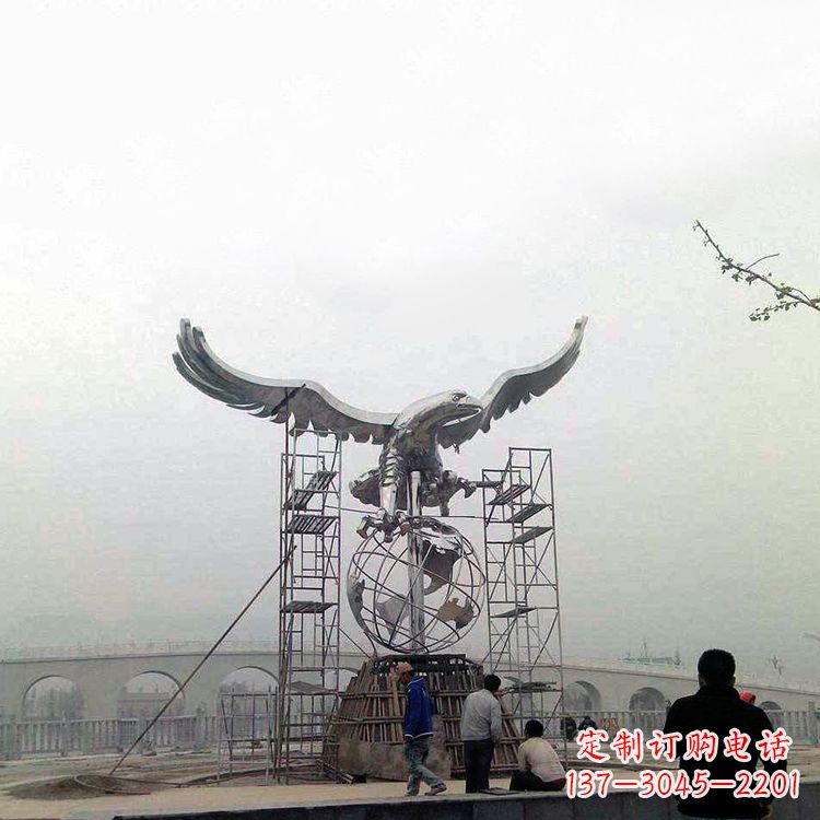 宁波翱翔于天老鹰不锈钢雕塑
