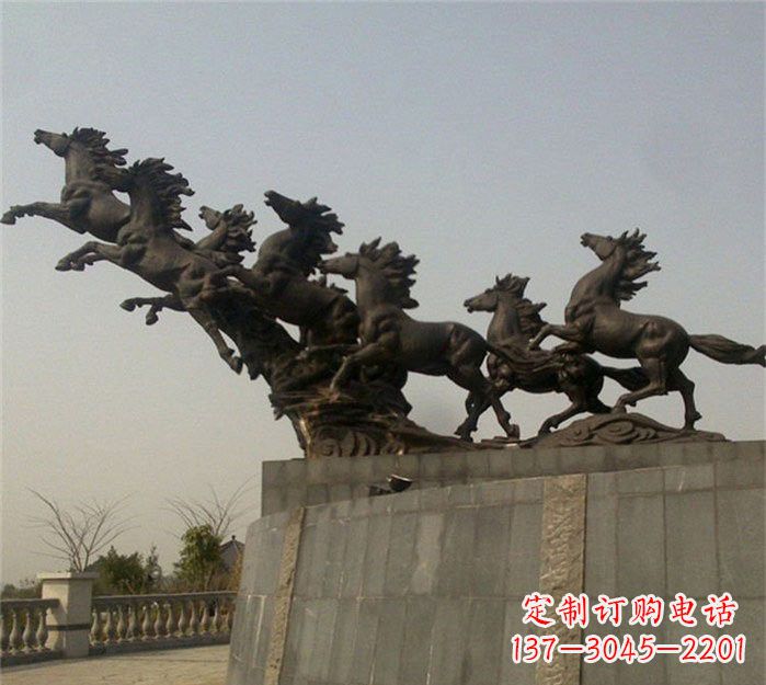宁波八匹奔马铜雕