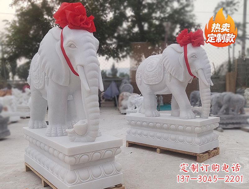 宁波白色石雕大象卷鼻子