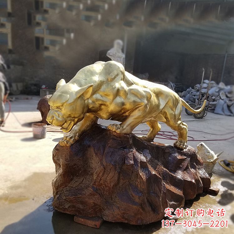 宁波豹子铸铜雕塑-公园景区情景动物雕塑