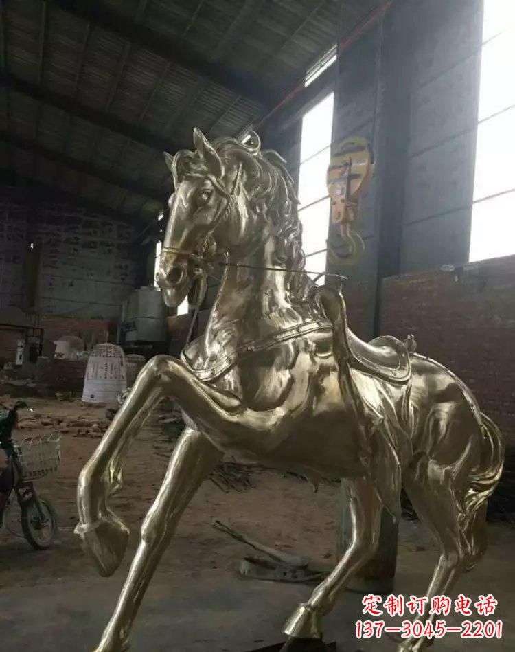 宁波奔马铜雕