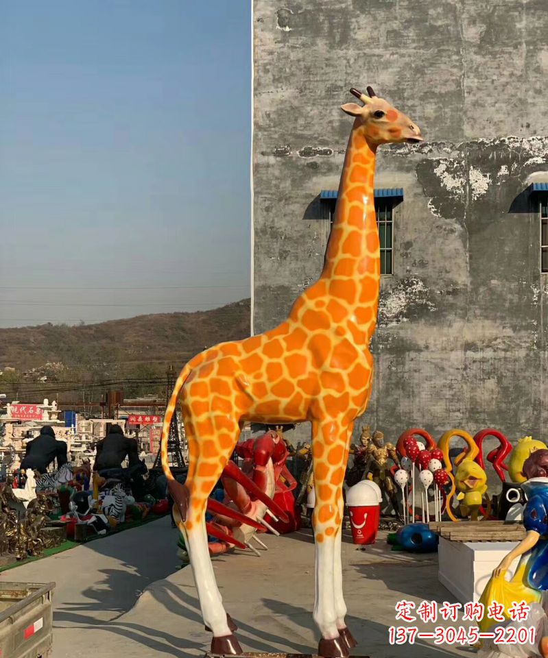 宁波玻璃刚彩绘长颈鹿动物雕塑