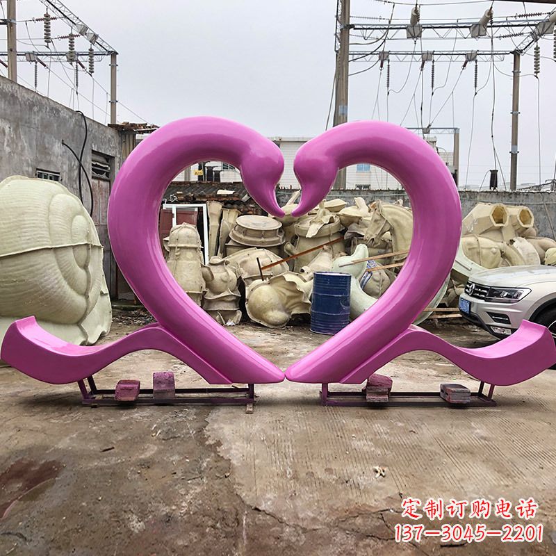宁波玻璃钢爱心天鹅,抽象情侣拍照美陈雕塑