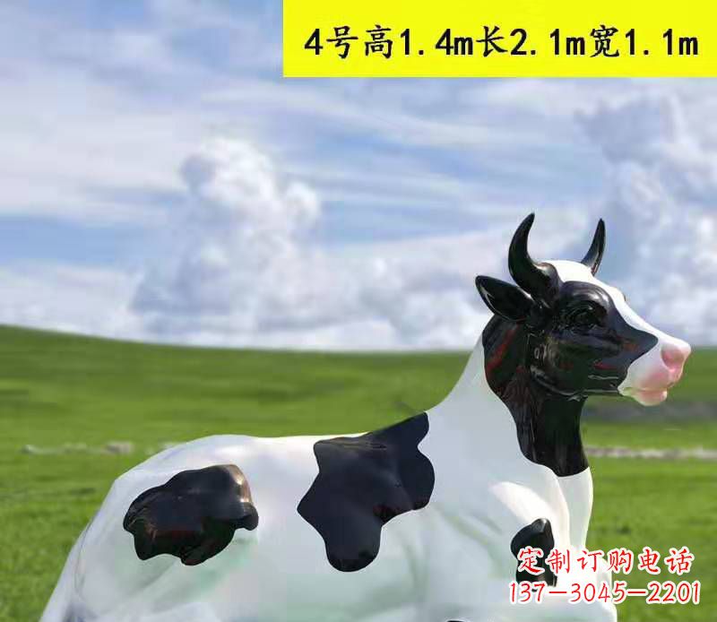 宁波玻璃钢彩绘黑白花奶牛雕塑园林景观动物雕塑
