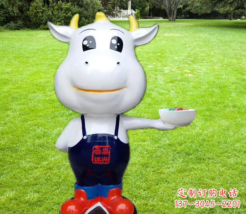 宁波玻璃钢厨师小牛卡通雕塑