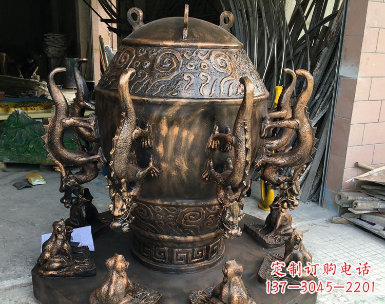 宁波玻璃钢仿铜地动仪雕塑中国古代文化精髓