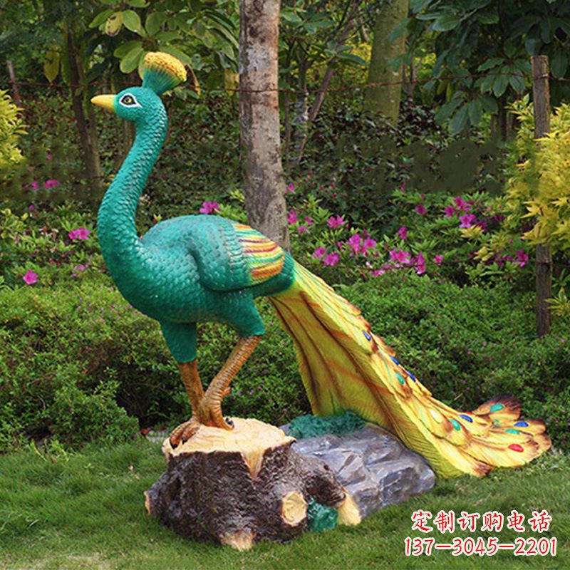 宁波玻璃钢制作的孔雀雕塑