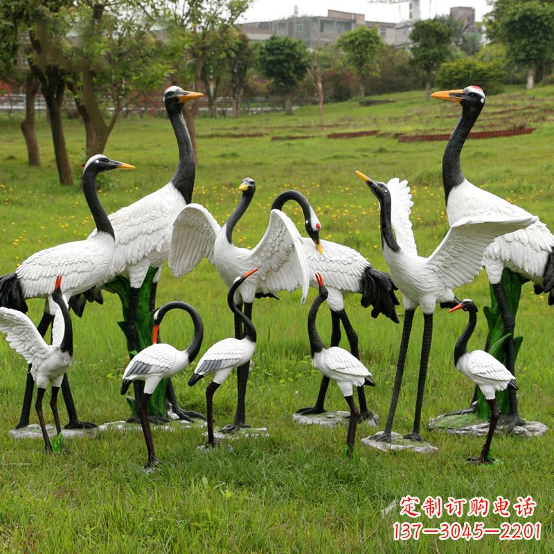 宁波玻璃钢仿真仙鹤雕塑-公园草坪草丛动物摆件