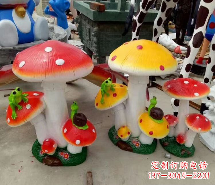 宁波玻璃钢公园彩绘蘑菇雕塑