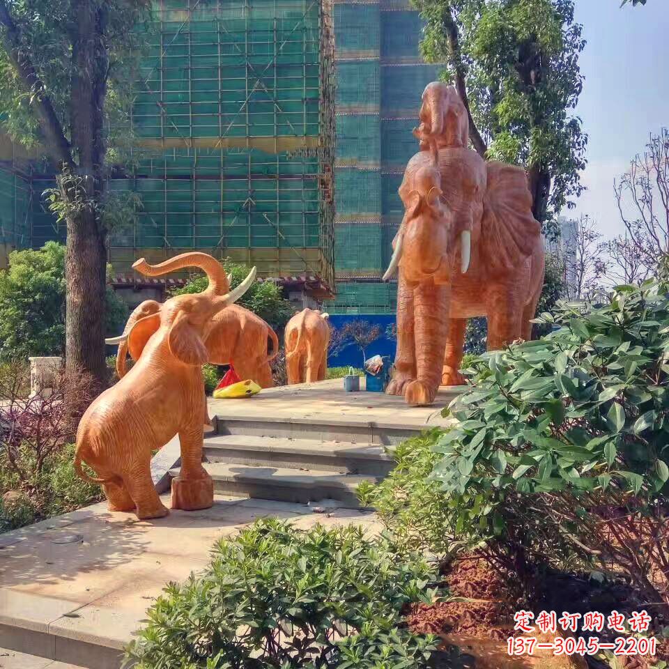 宁波玻璃钢卡通大象雕塑——给小区园林带来活力