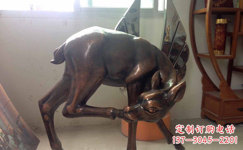 宁波玻璃钢小鹿仿铜动物雕塑