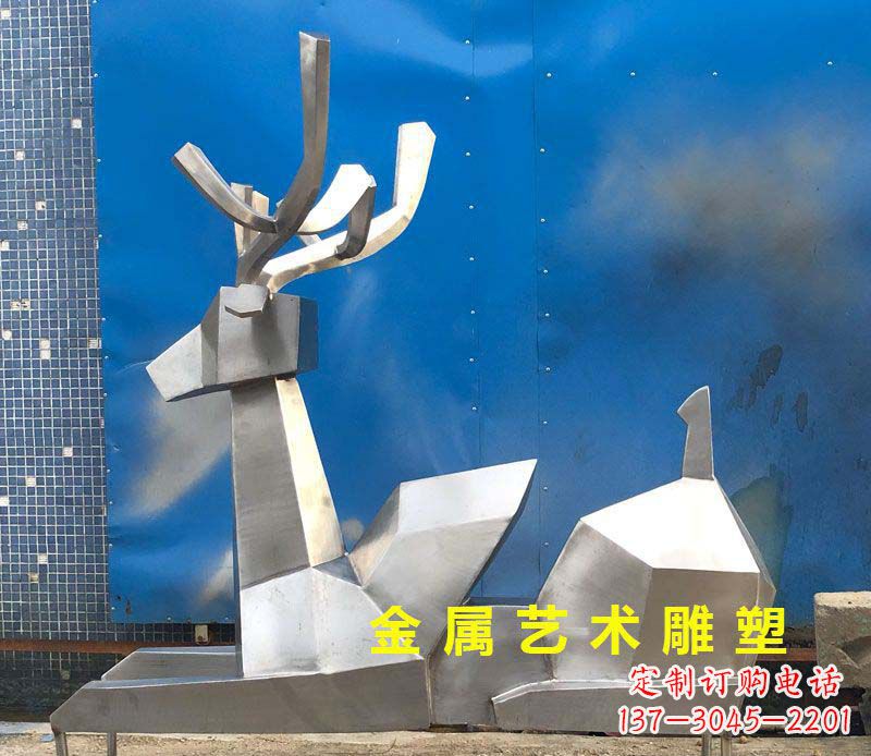 宁波不锈钢别墅几何鹿雕塑——别出心裁的艺术灵感