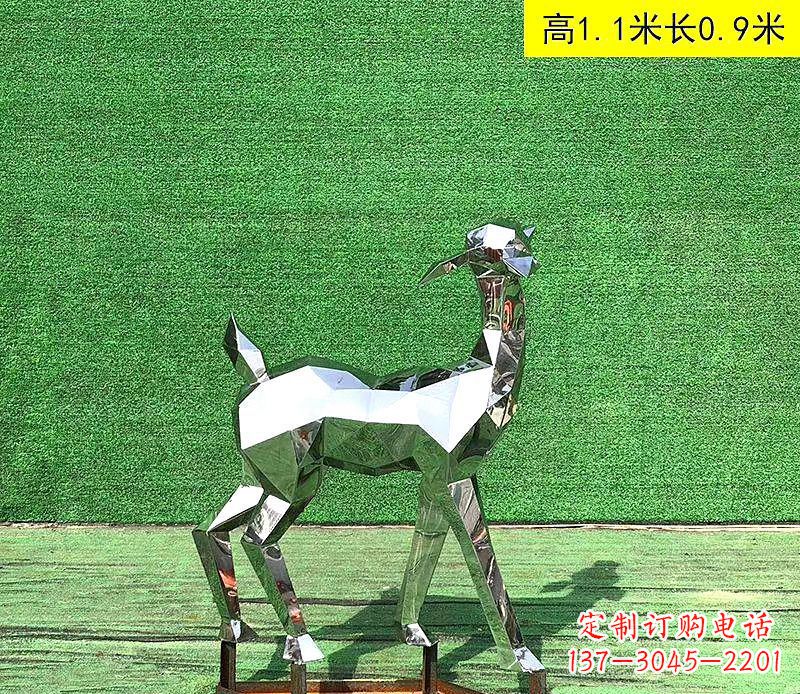 宁波不锈钢小鹿雕塑精致而可爱