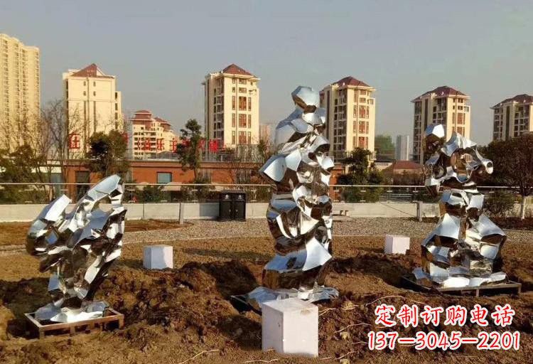 宁波不锈钢太湖石雕塑给人以美的视觉体验