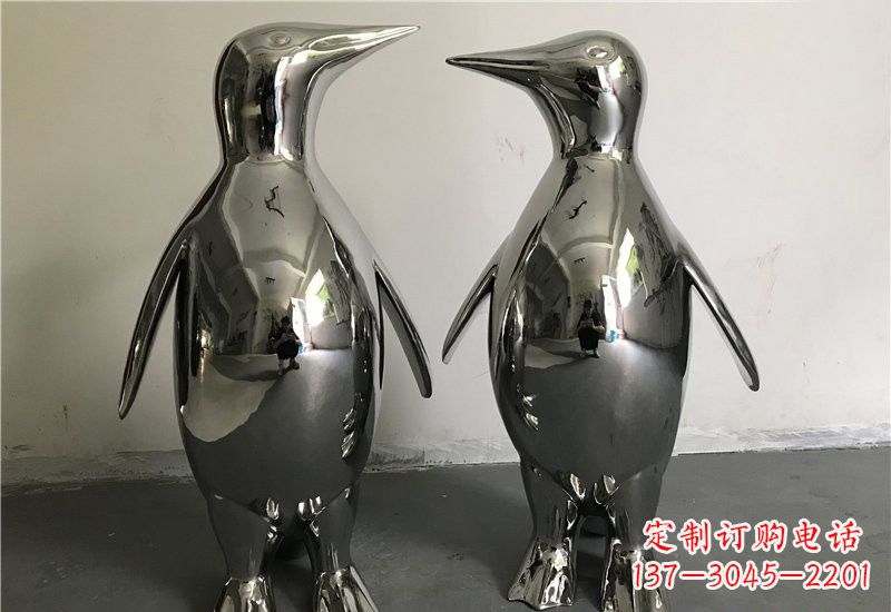 宁波企鹅雕塑以不锈钢赋予生命