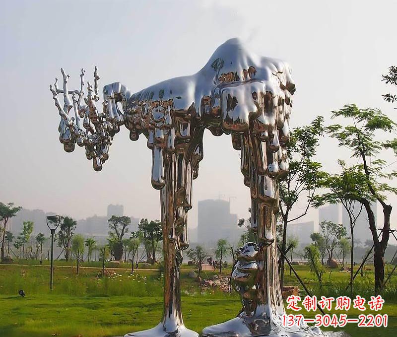 宁波拱门雕塑以不锈钢点缀精美的艺术品