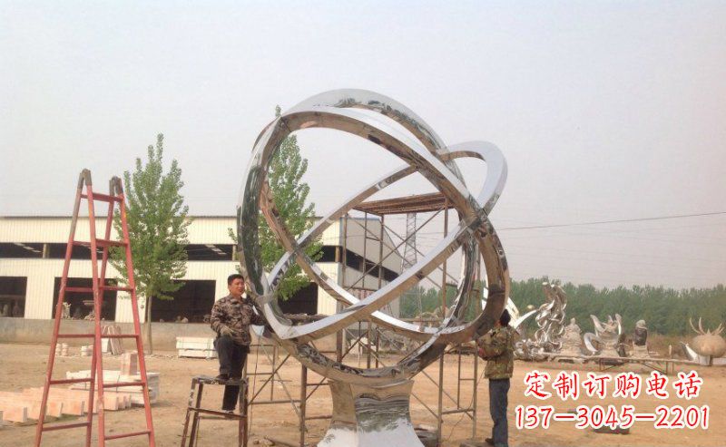 宁波不锈钢抽象圆环雕塑。