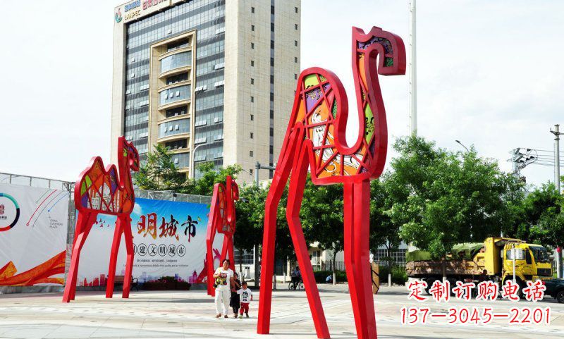 宁波不锈钢大型抽象骆驼雕塑