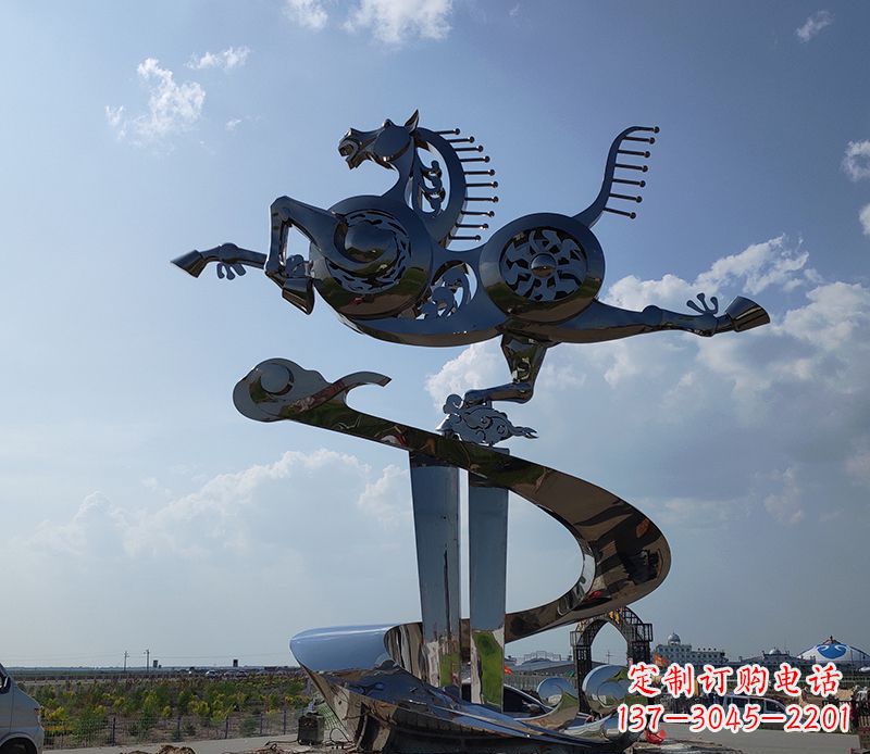 宁波不锈钢大型马踏飞燕景观雕塑集艺术与自然于一体