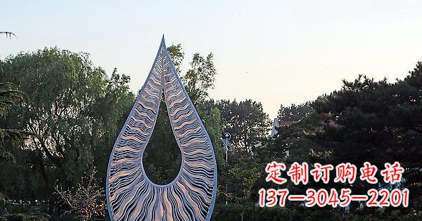 宁波水滴雕塑给公园带来流动的美