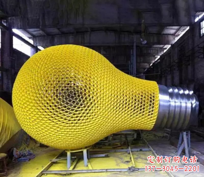 宁波新题目不锈钢灯泡雕塑精致的艺术珍品