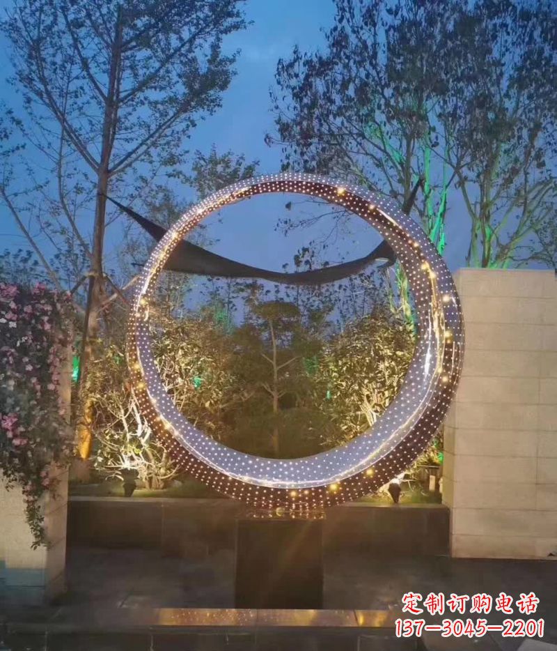 宁波不锈钢圆环雕塑艺术与环境的完美结合