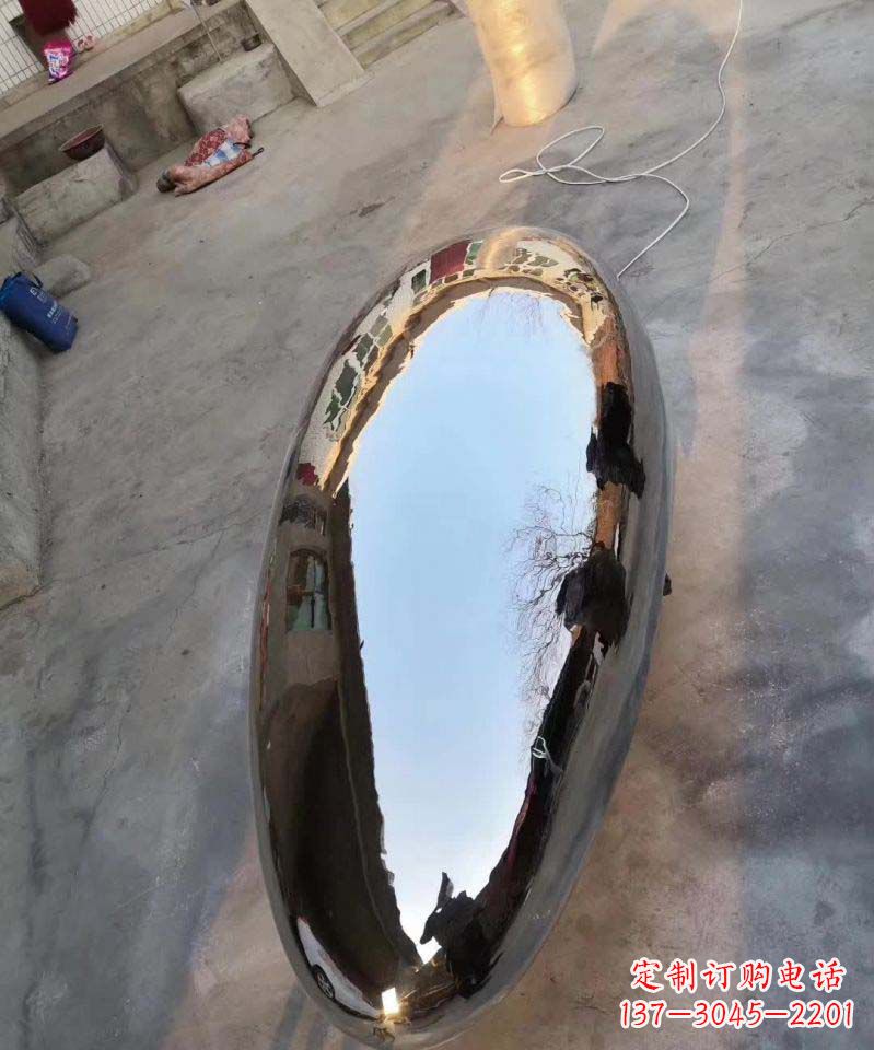 宁波不锈钢水滴雕塑一种美观耐用的艺术品