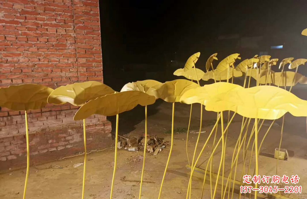 宁波不锈钢荷花雕塑优雅而永恒