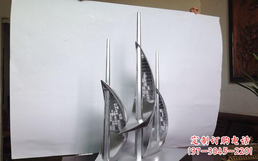 宁波不锈钢帆船雕塑传承精神的象征