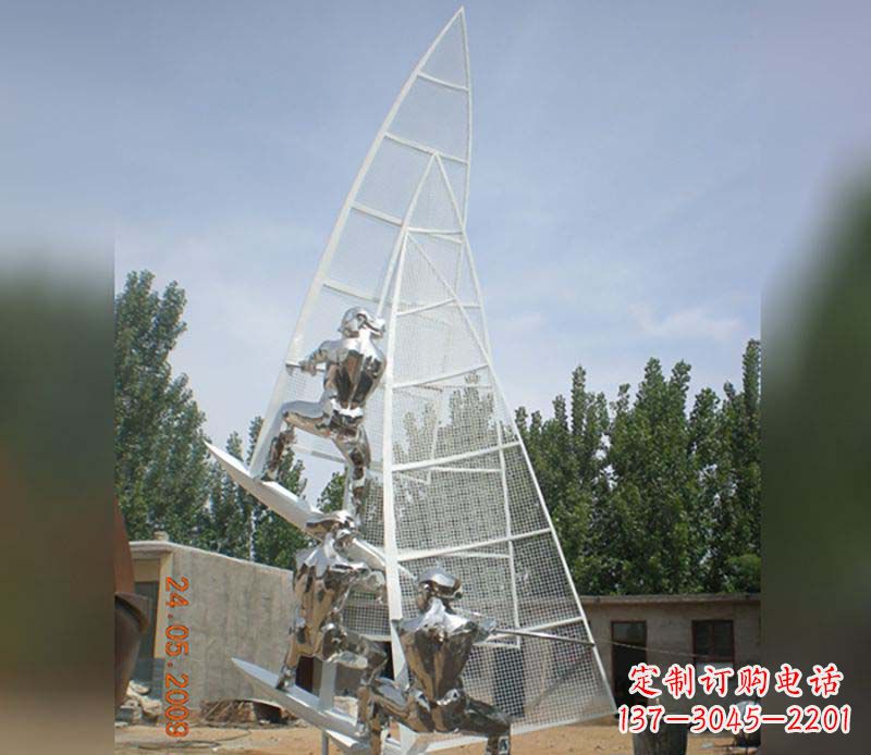 宁波不锈钢帆船给公园带来美丽的景致