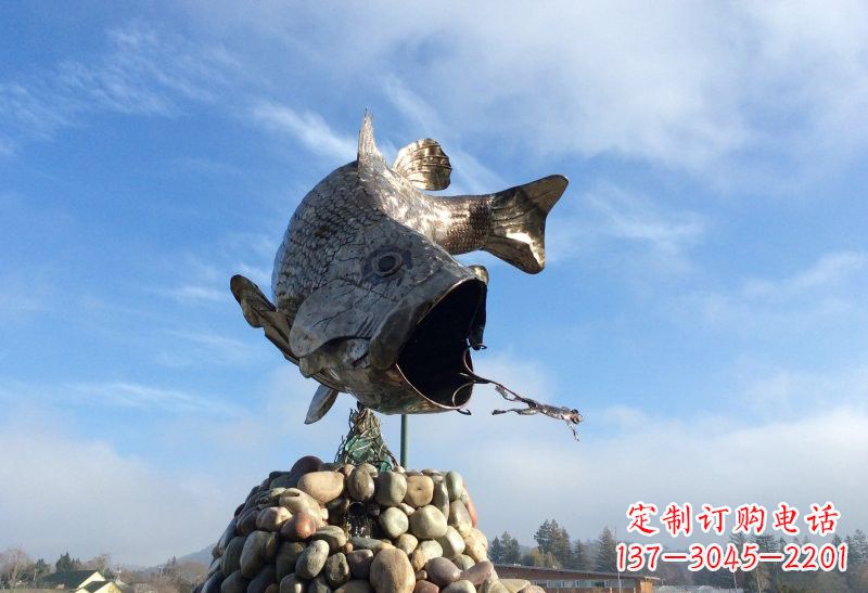 宁波不锈钢公园动物鲤鱼和青蛙雕塑