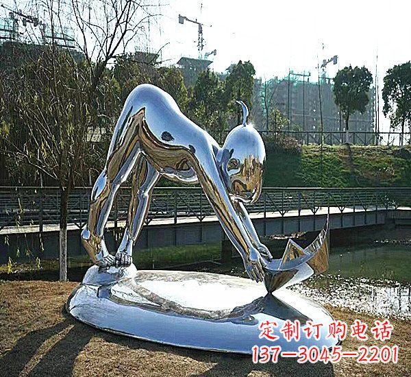 宁波不锈钢公园里的儿童雕塑
