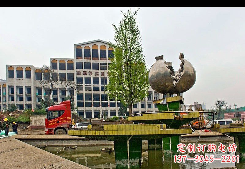 宁波不锈钢石榴雕塑灿烂的艺术之美