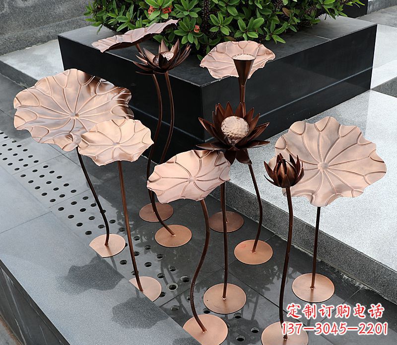宁波不锈钢古铜色荷花雕塑传承传统文化的精美艺术品