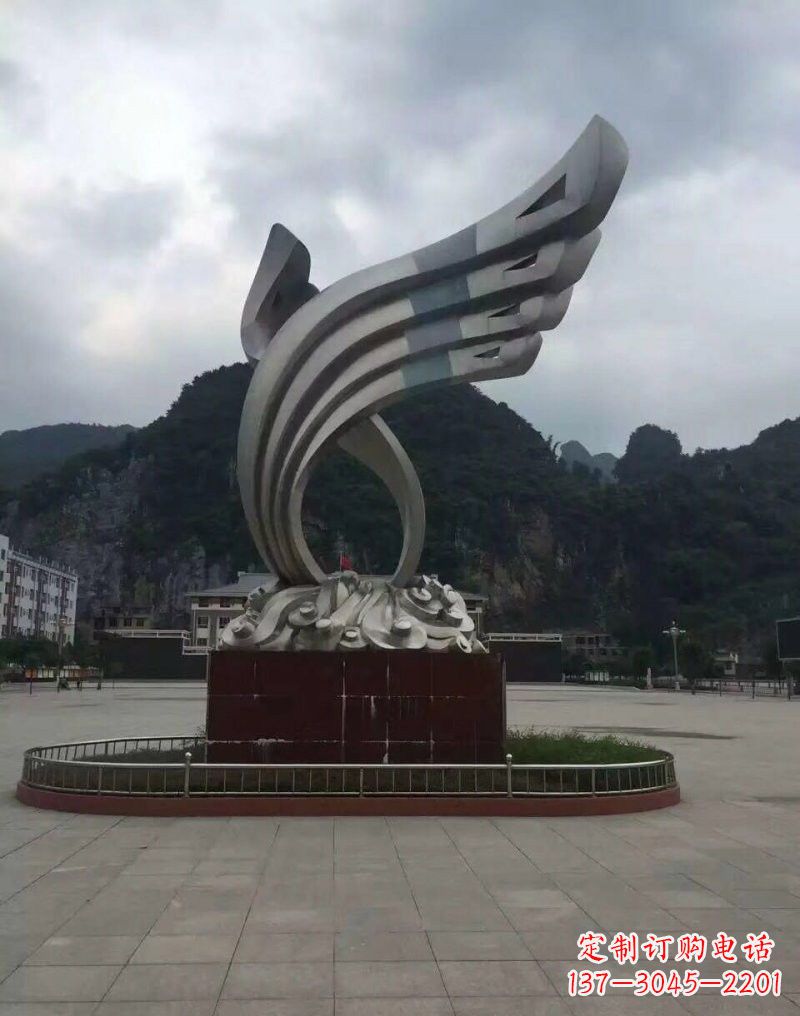 宁波翅膀雕塑——环绕不锈钢广场的精美艺术品