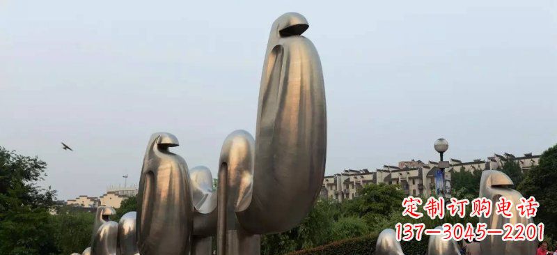 宁波不锈钢广场上的骆驼雕塑