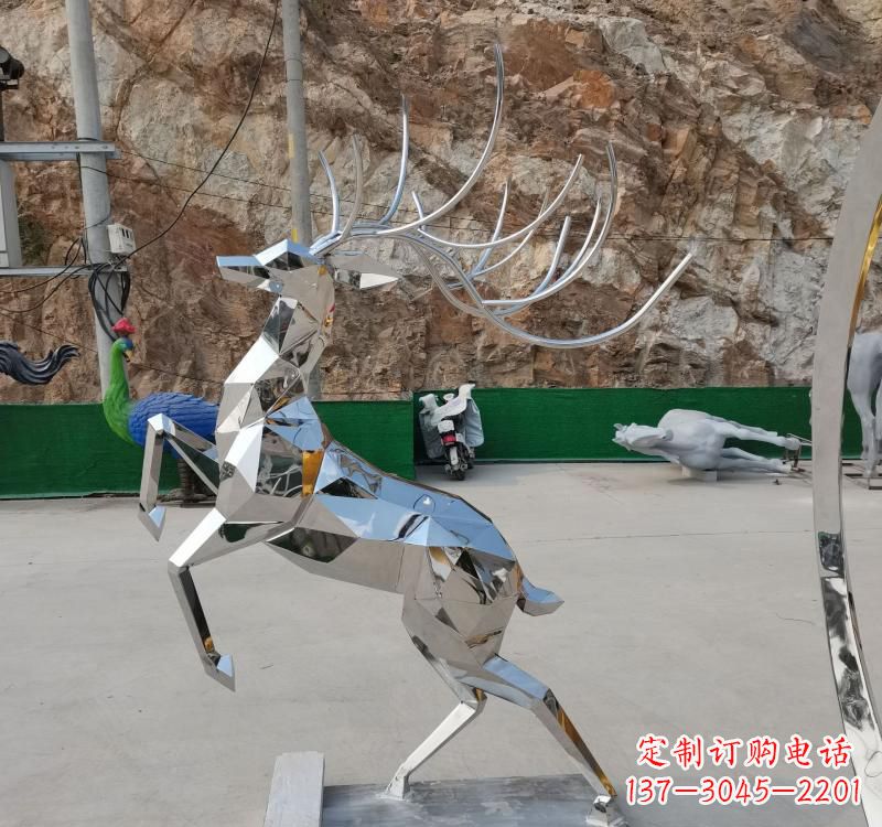 宁波梅花鹿雕塑美丽而神秘的存在