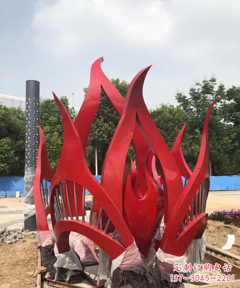 宁波不锈钢树叶雕塑美丽而持久的艺术