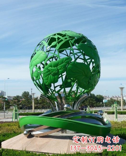 宁波荷叶穿梭的美丽雕塑