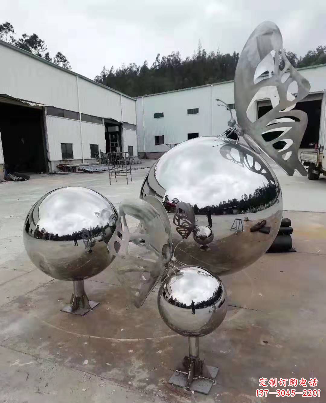 宁波不锈钢蝴蝶雕塑美丽而迷人