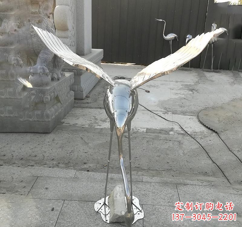 宁波不锈钢仙鹤雕塑美丽与坚固并存