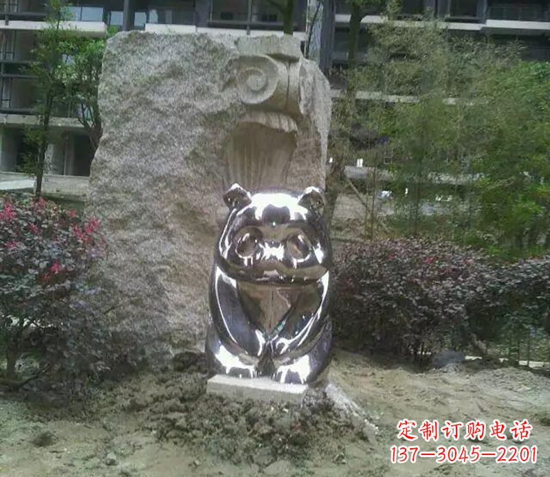 宁波不锈钢熊猫雕塑它的美丽与魅力