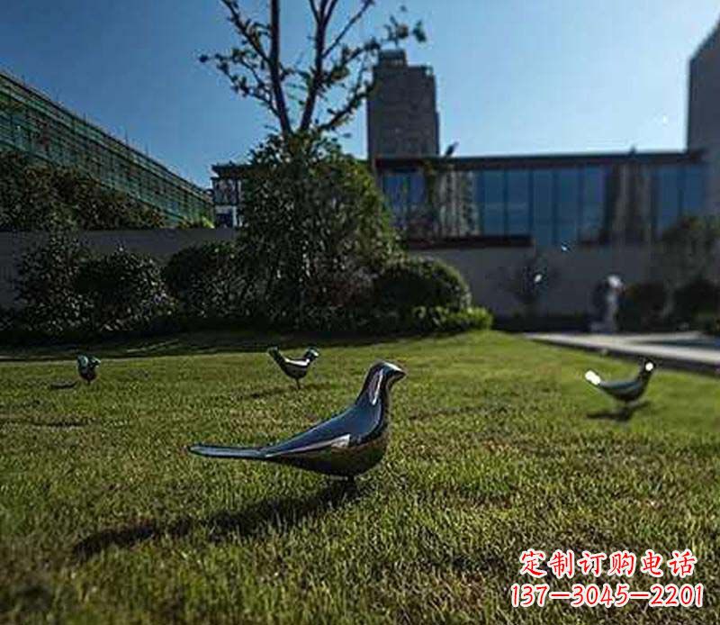 宁波不锈钢镜面鸽子雕塑象征和平与美丽