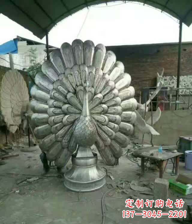 宁波该孔雀雕塑