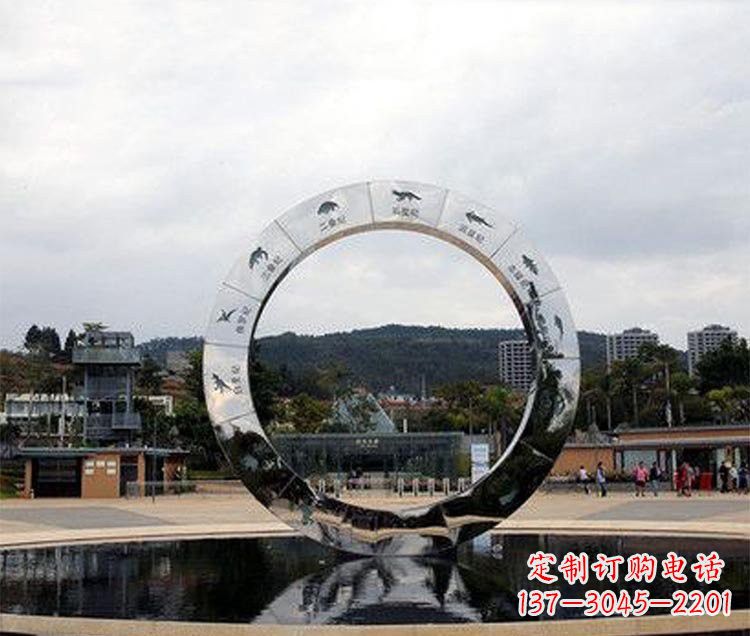 宁波恐龙圆环雕塑让恐龙永久存在