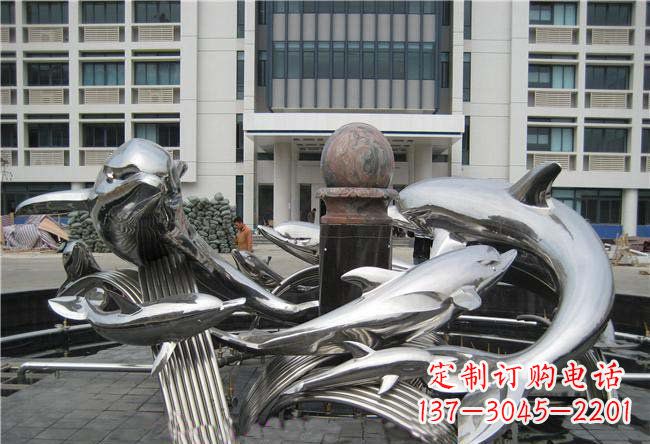 宁波海豚雕塑融合浪漫和优雅
