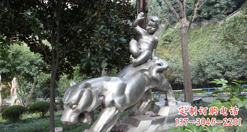 宁波不锈钢老虎雕塑美丽而又可爱