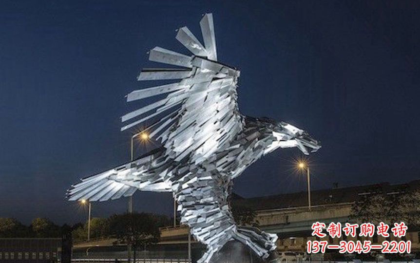 宁波金色老鹰展翅飞翔——不锈钢老鹰抓球广场景观雕塑