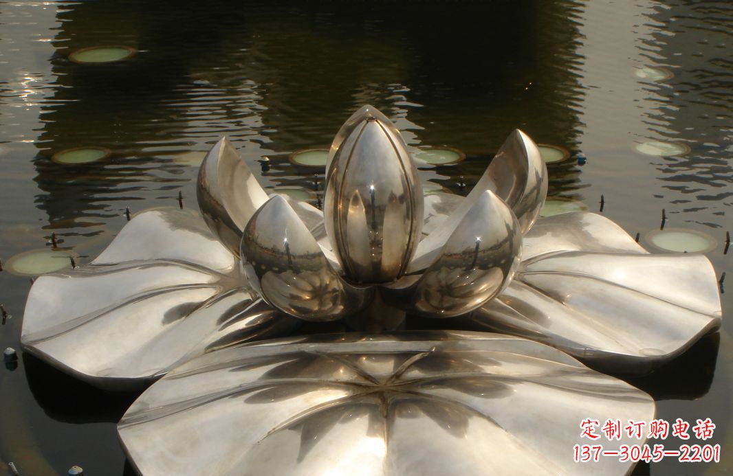 宁波不锈钢莲花雕塑绚丽多彩的艺术之美