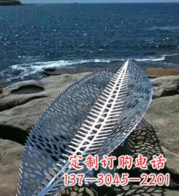 宁波不锈钢镂空树叶景观雕塑精致而又充满灵性